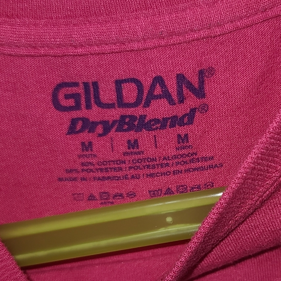 Pink shirt "we stand against bullying" , junior M - Picture 2 of 3